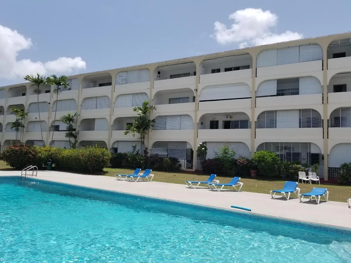 212 Goldenview Apartment Saint James