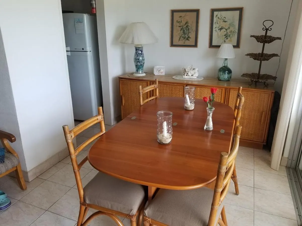 212 Goldenview Apartment Saint James